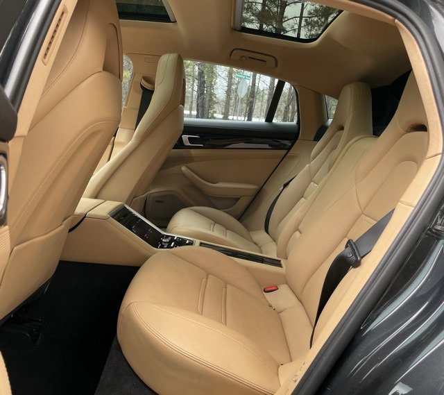 Used 2019 Porsche Panamera 4 image 15