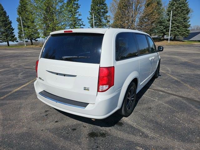 Used 2019 Dodge Grand Caravan GT image 6