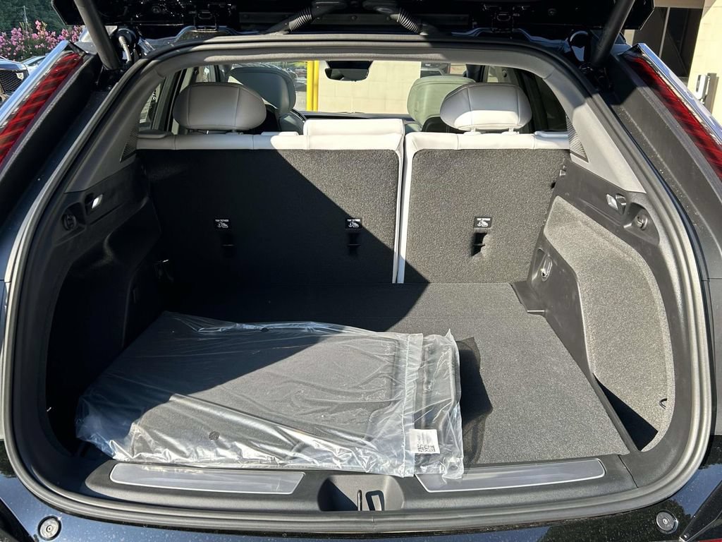 New 2026 Cadillac Optiq V AWD/4WD image 10