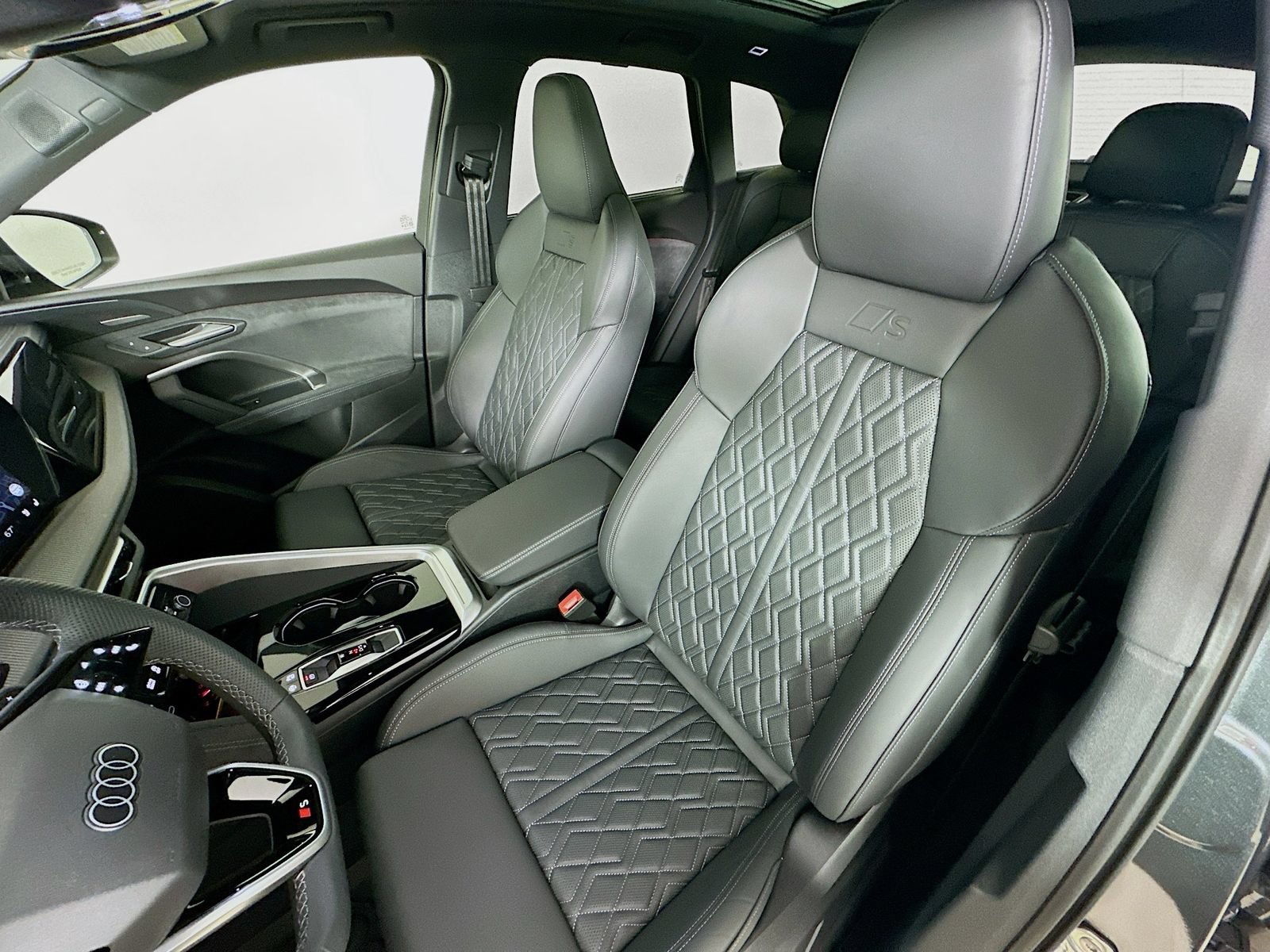 New 2026 Audi SQ5 Premium Plus AWD/4WD image 33