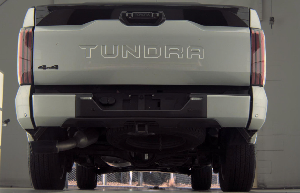 Used 2024 Toyota Tundra Platinum AWD/4WD image 6
