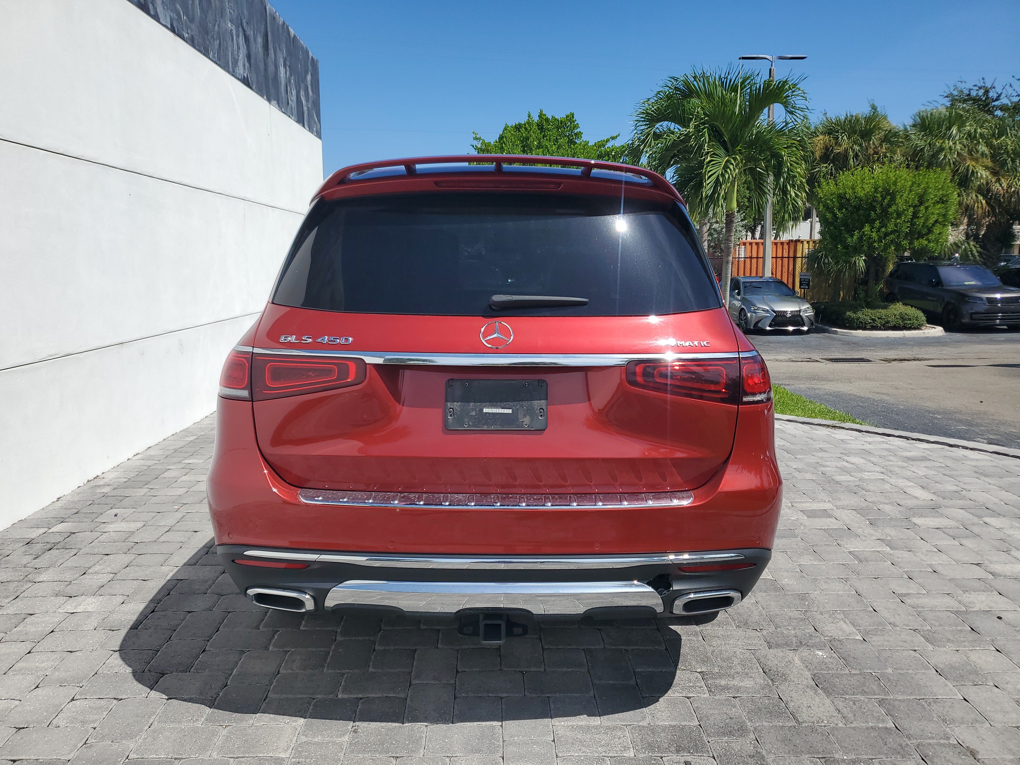 Used 2021 Mercedes-Benz GLS 450 4MATIC image 4