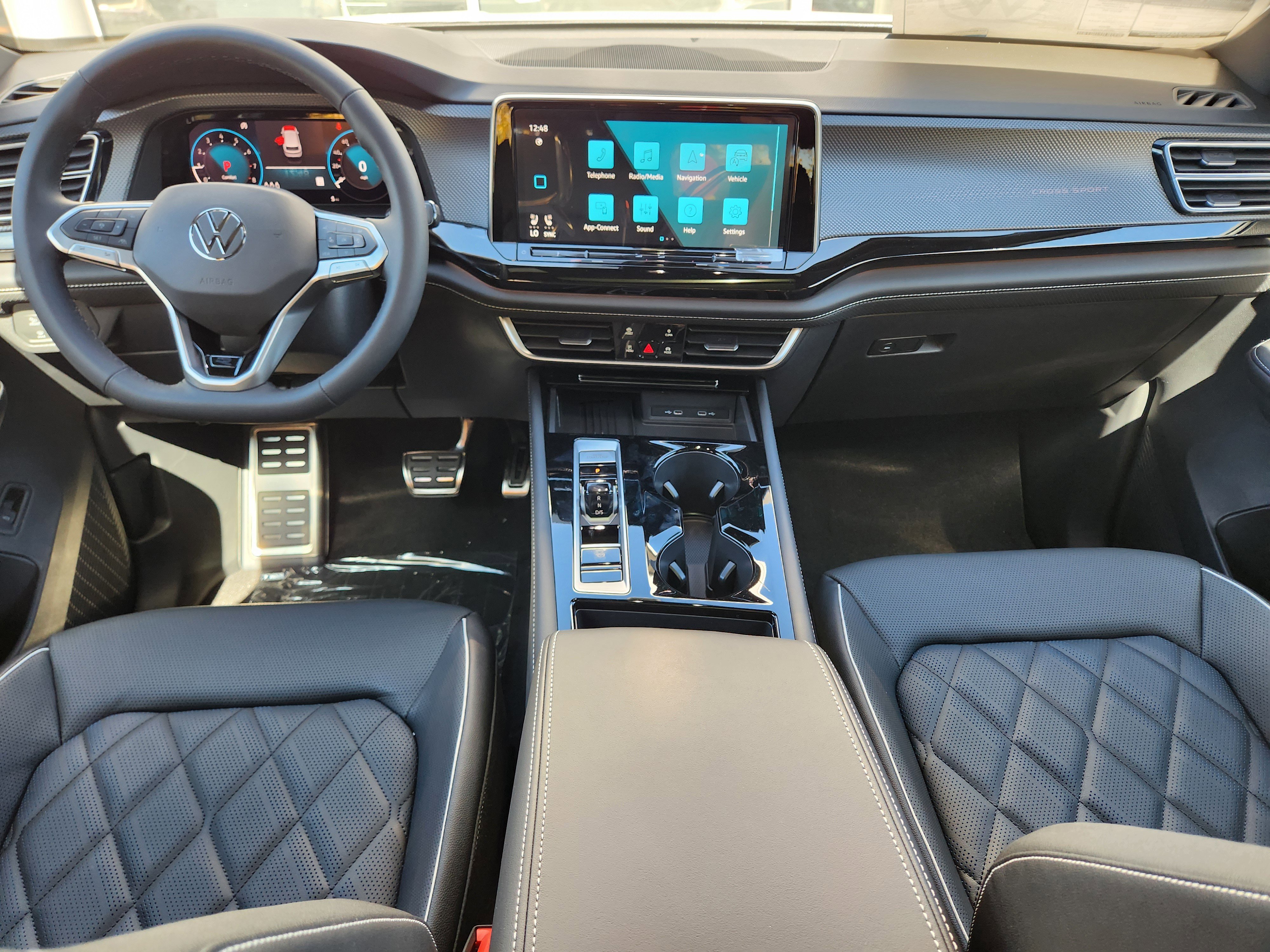 New 2026 Volkswagen Atlas Cross Sport SEL Premium R-Line image 17