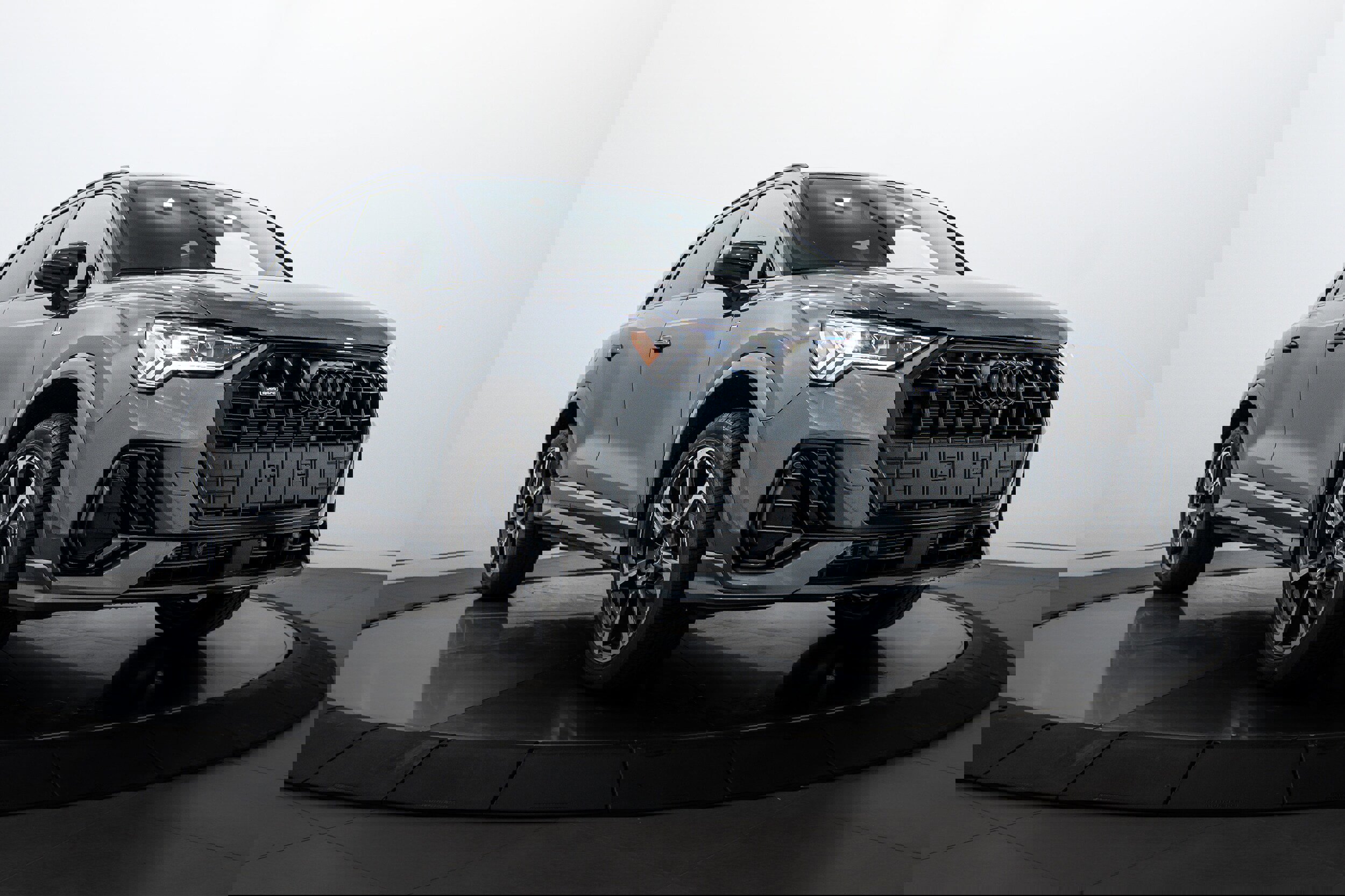 New 2025 Audi Q3 2.0T Premium Plus
