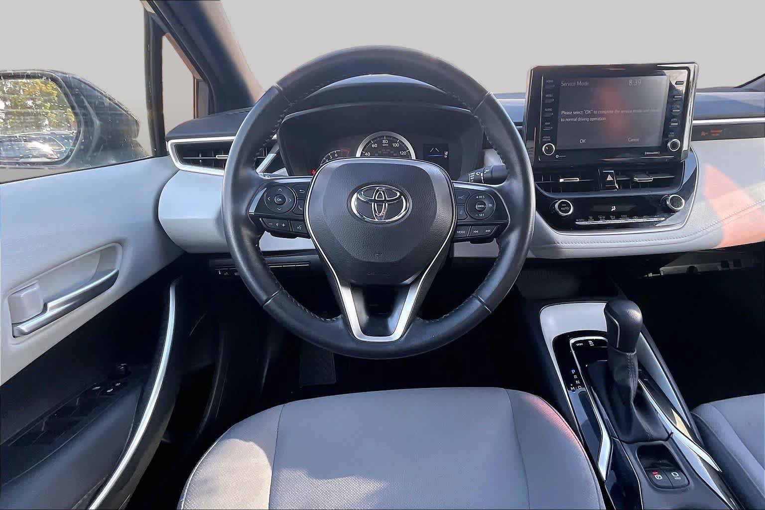 Used 2022 Toyota Corolla SE w/ Carpet Mat Package (TMS) FWD image 5