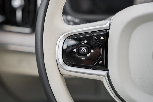 New 2026 Volvo XC90 B6 Ultra image 25