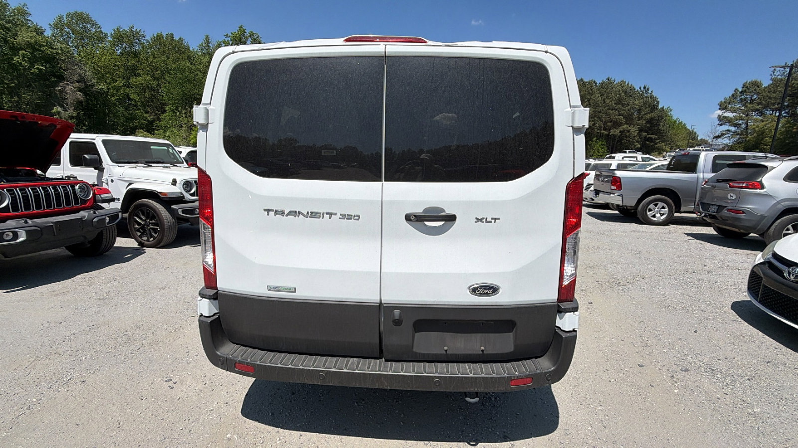 Used 2025 Ford Transit 350 XLT RWD image 9