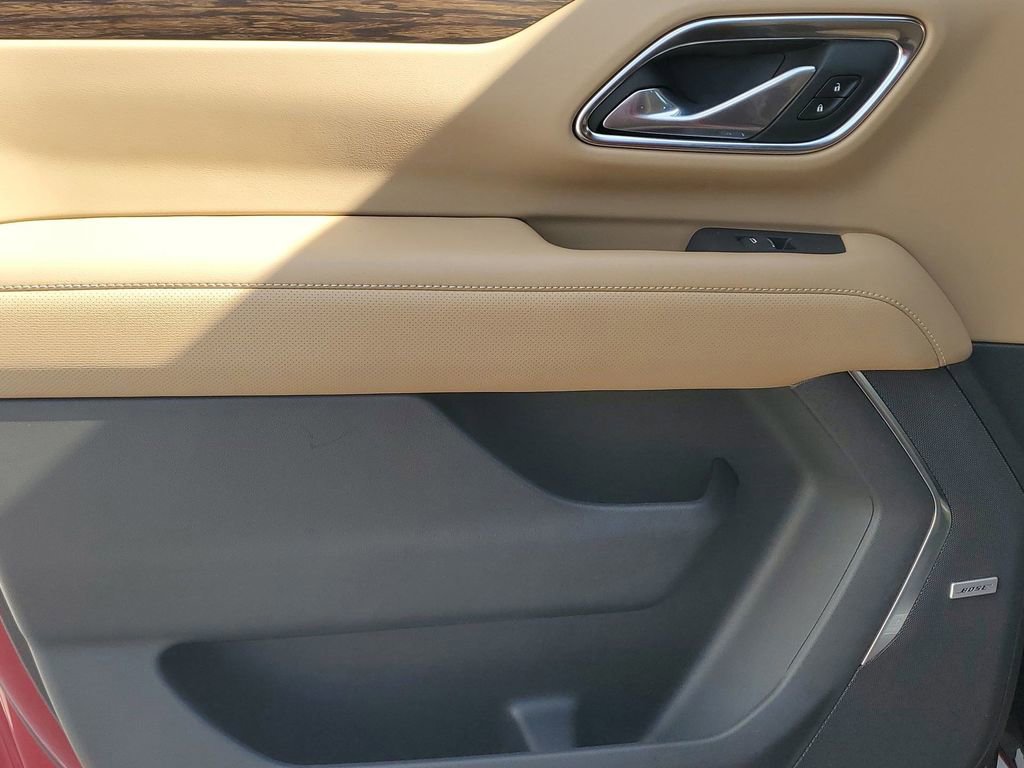 Used 2024 Chevrolet Suburban Premier image 45