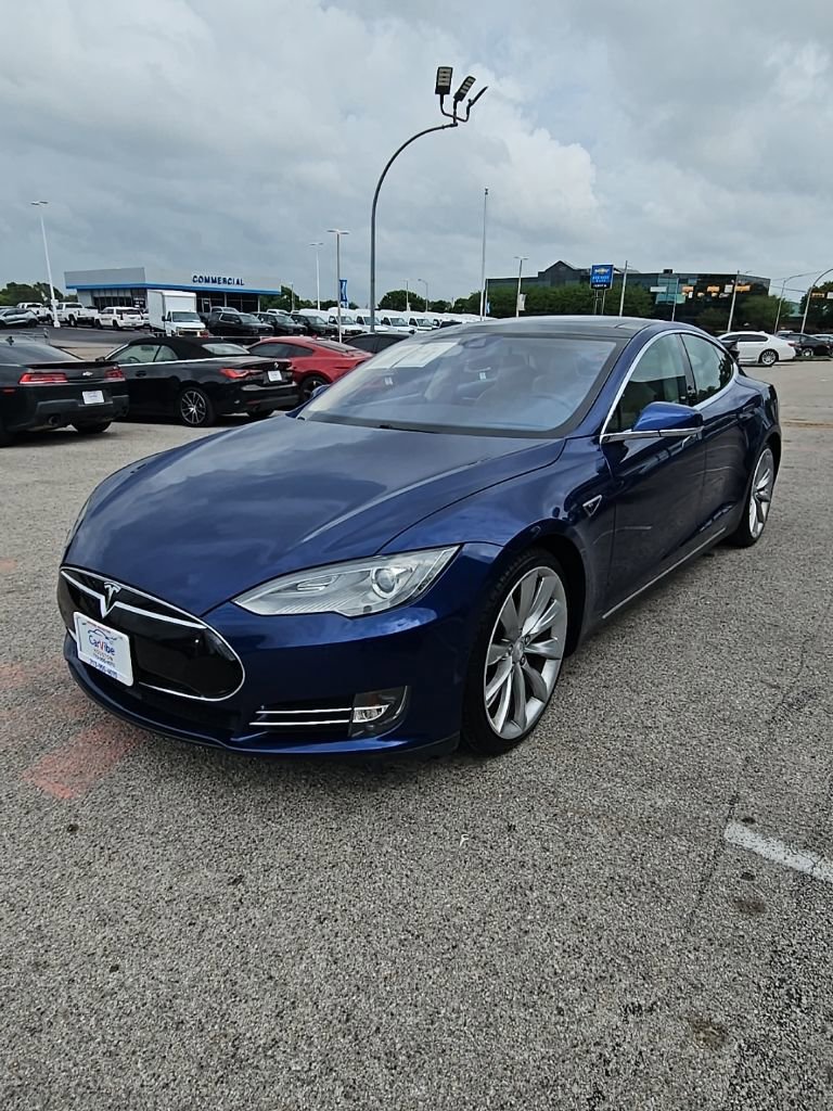 Used 2015 Tesla Model S 85D image 3
