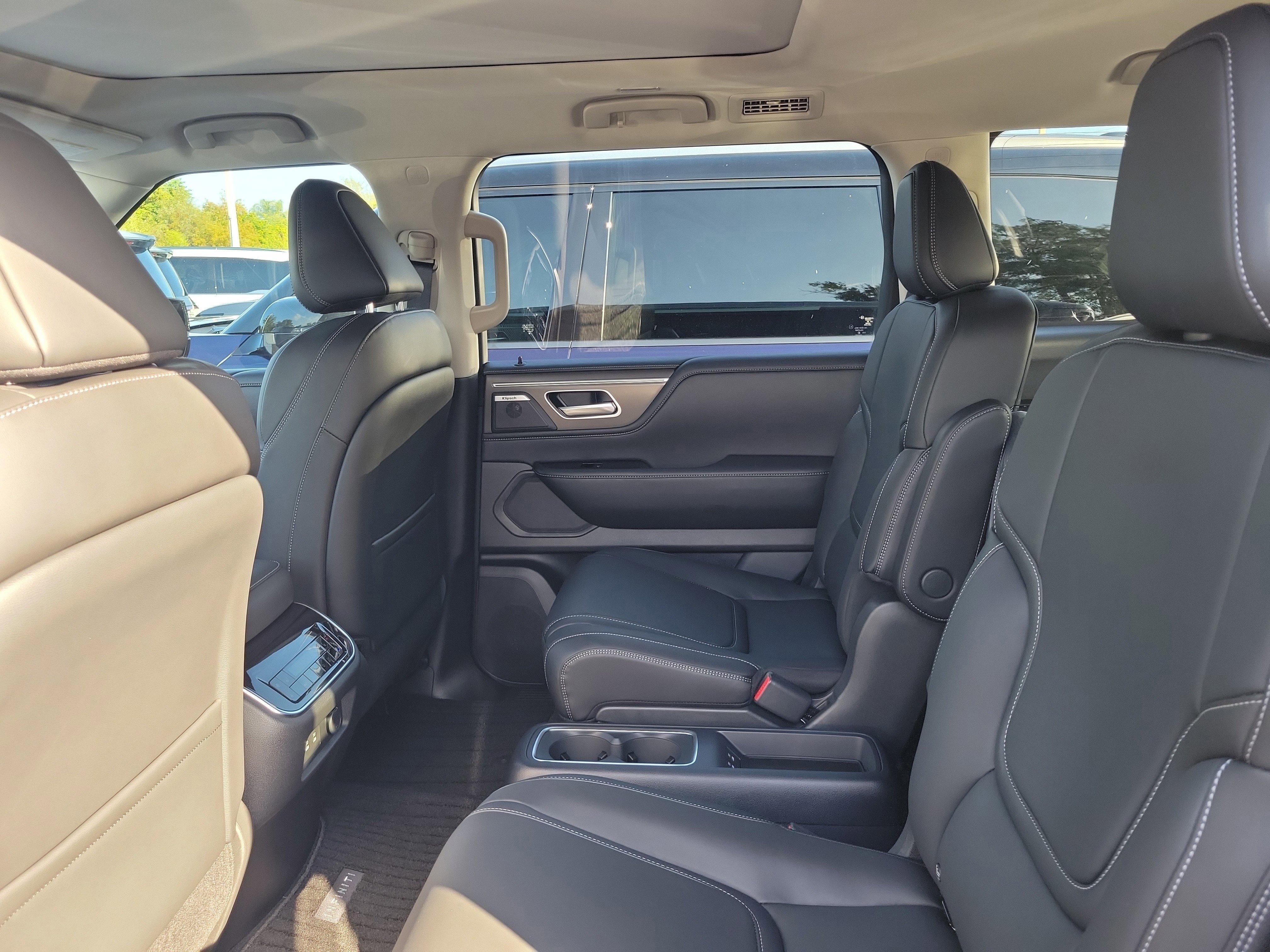 New 2026 INFINITI QX80 Pure image 9