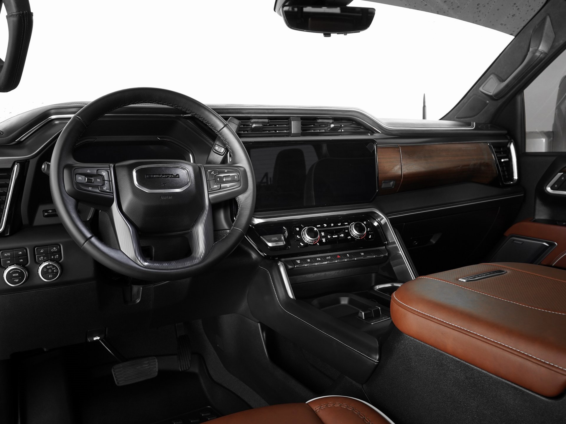 Used 2025 GMC Sierra 3500 Denali Ultimate image 15