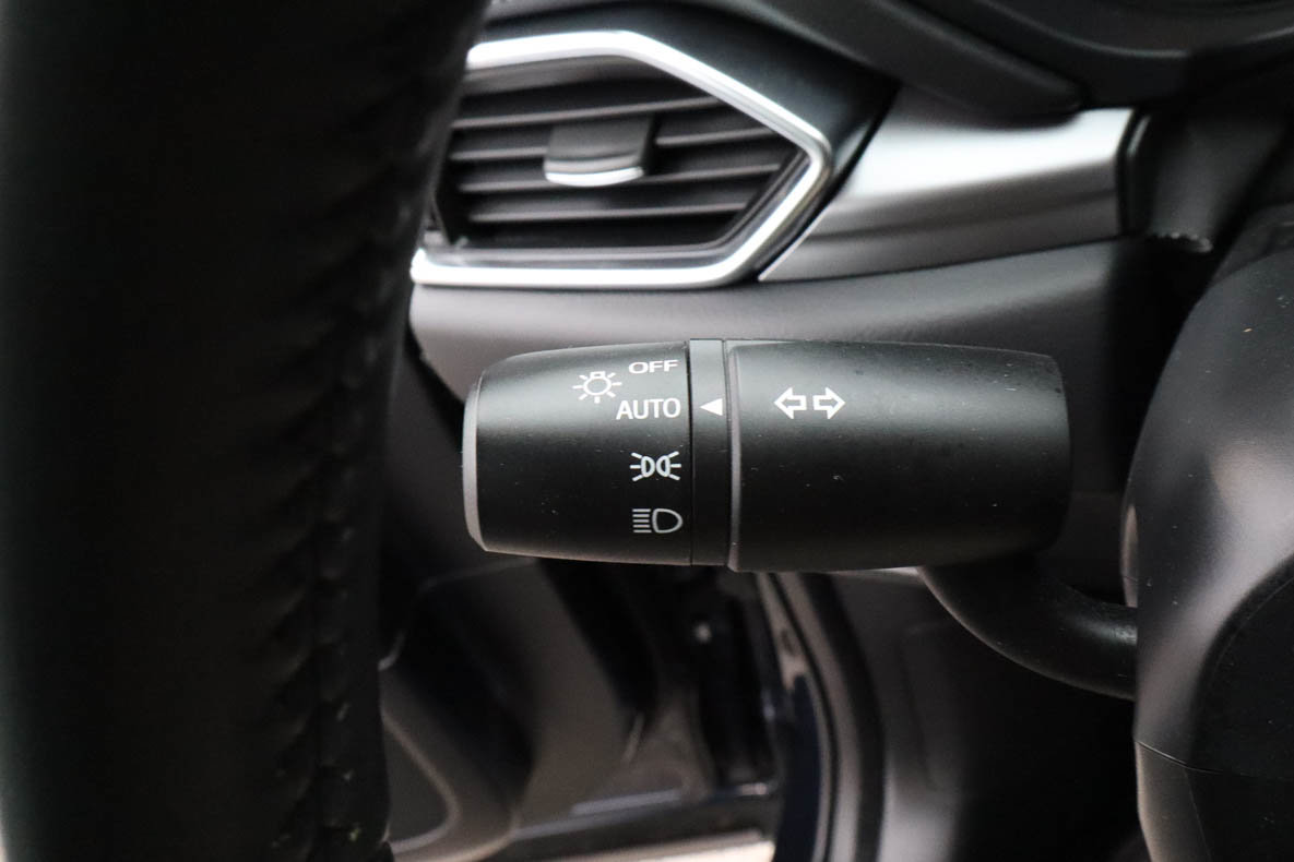 Used 2018 MAZDA CX-5 Touring image 16