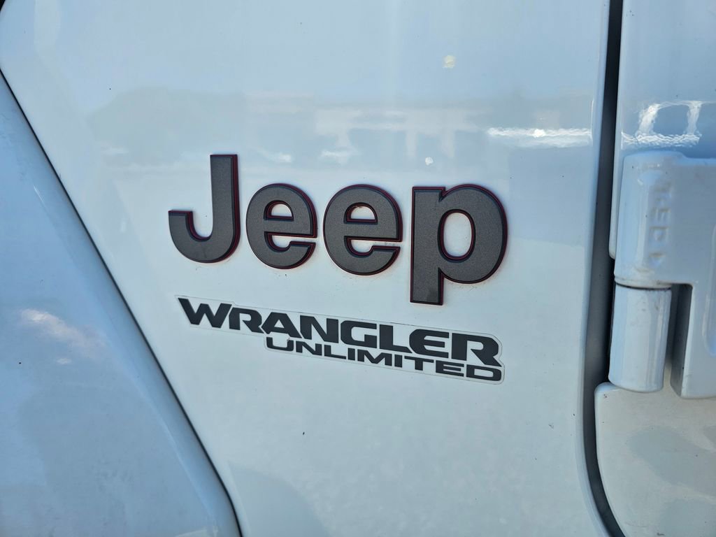 Used 2021 Jeep Wrangler Unlimited Rubicon AWD/4WD image 17