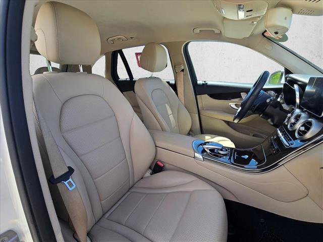 Used 2017 Mercedes-Benz GLC 300 image 21
