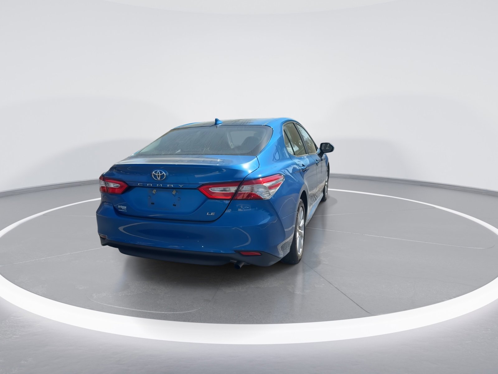 Used 2019 Toyota Camry LE image 8