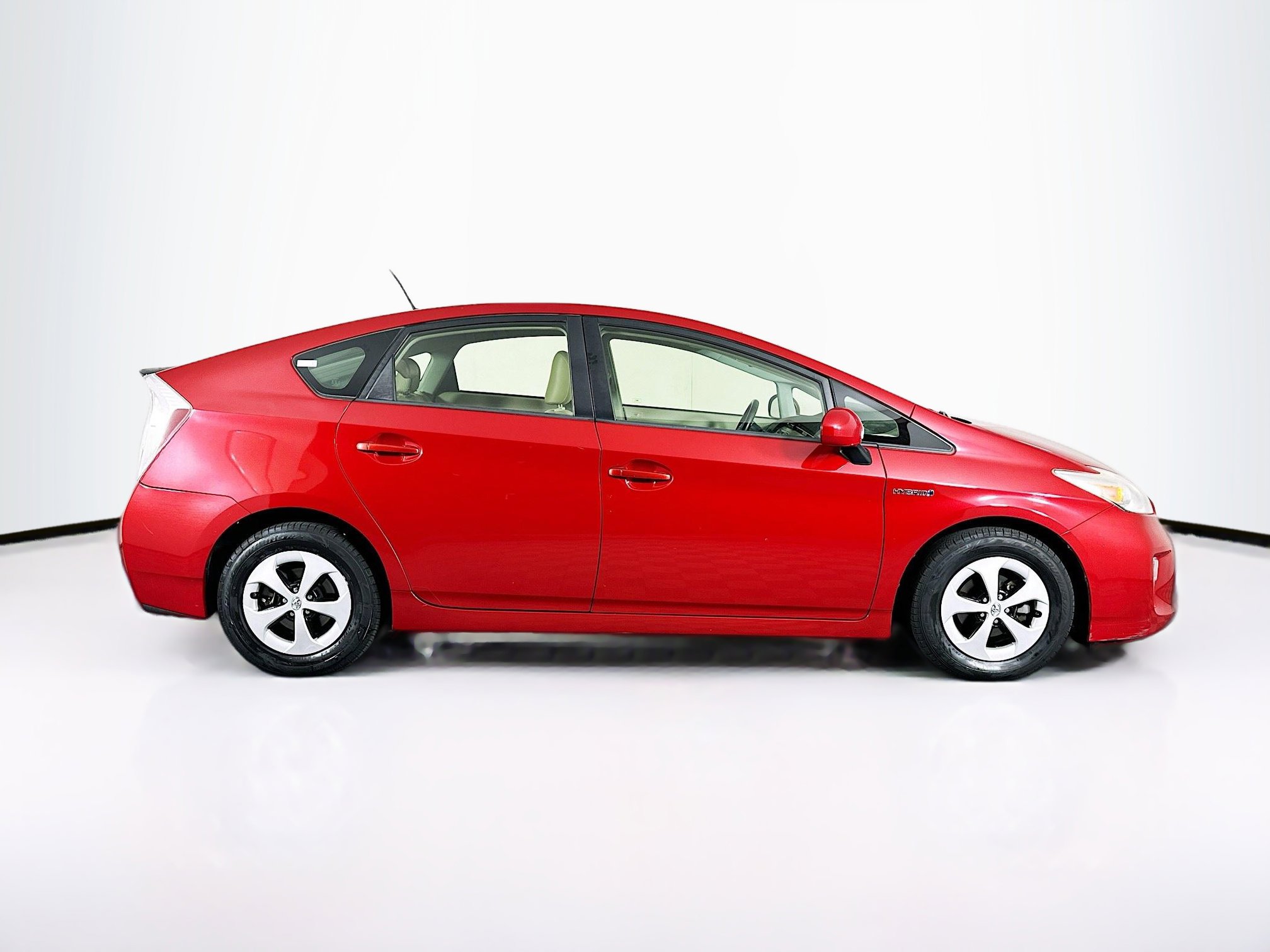 Used 2013 Toyota Prius Four w/ Deluxe Solar Roof Pkg FWD image 10