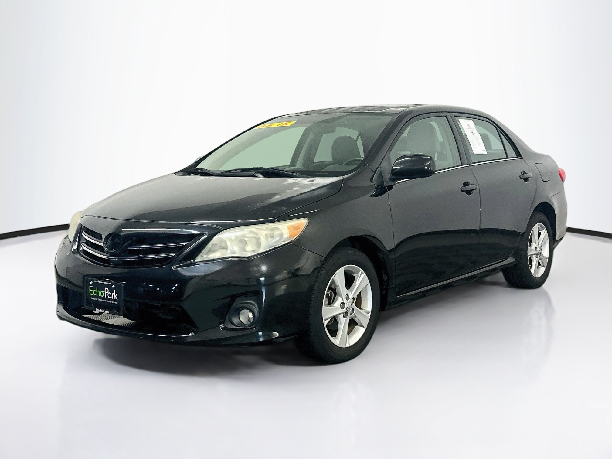 Used 2013 Toyota Corolla LE w/ Premium Pkg FWD image 3