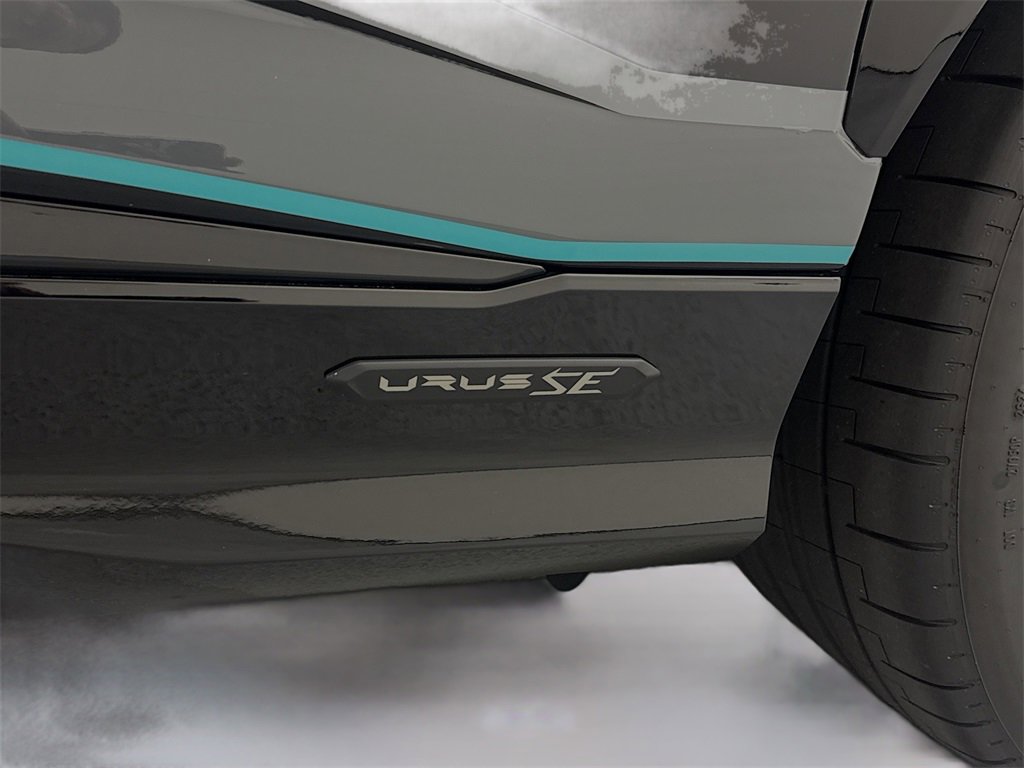 Used 2025 Lamborghini Urus SE image 23