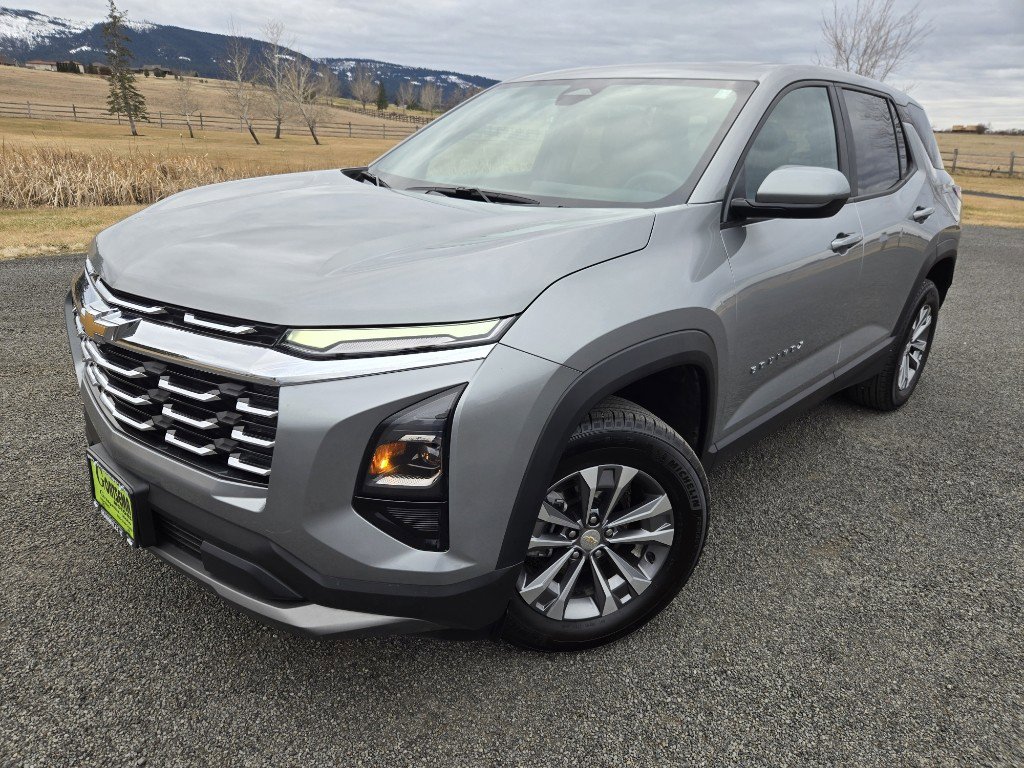 Used 2025 Chevrolet Equinox LT image 1