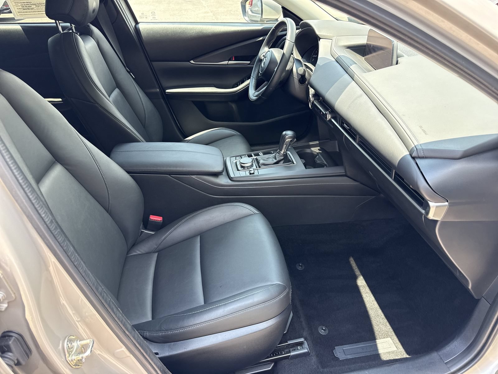 Used 2022 MAZDA CX-30 AWD 2.5 S w/ Select Package image 32