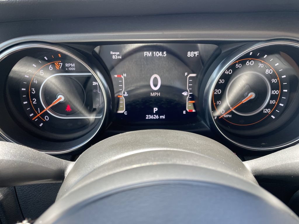 Used 2023 Jeep Gladiator Sport AWD/4WD image 17
