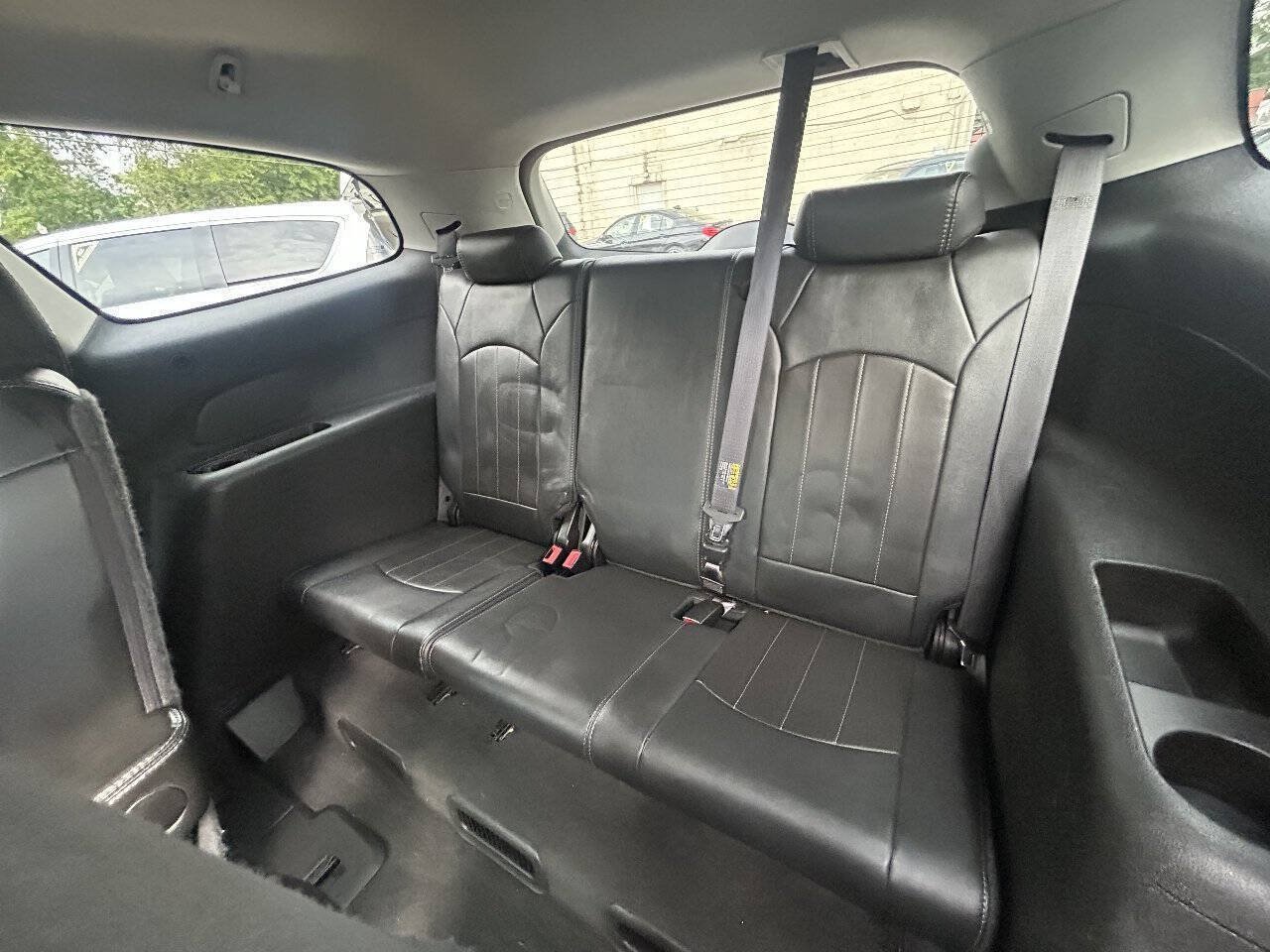 Used 2014 Buick Enclave Leather w/ Trailering Provision Package FWD image 8