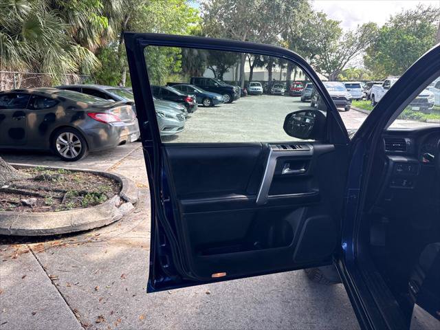 Used 2017 Toyota 4Runner SR5 RWD image 21