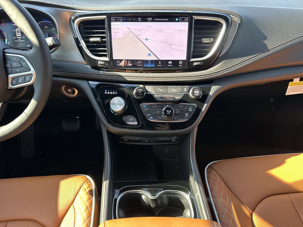New 2026 Chrysler Pacifica Pinnacle image 13