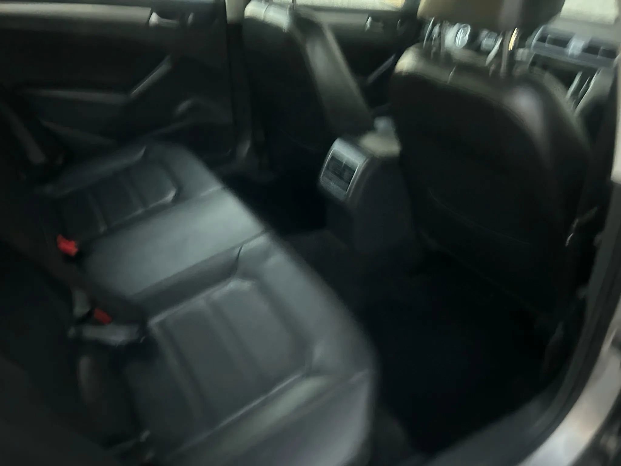 Used 2014 Volkswagen Passat TDI SE FWD image 17