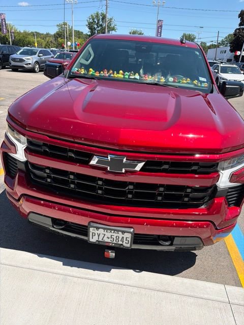 Used 2025 Chevrolet Silverado 1500 RST AWD/4WD image 2