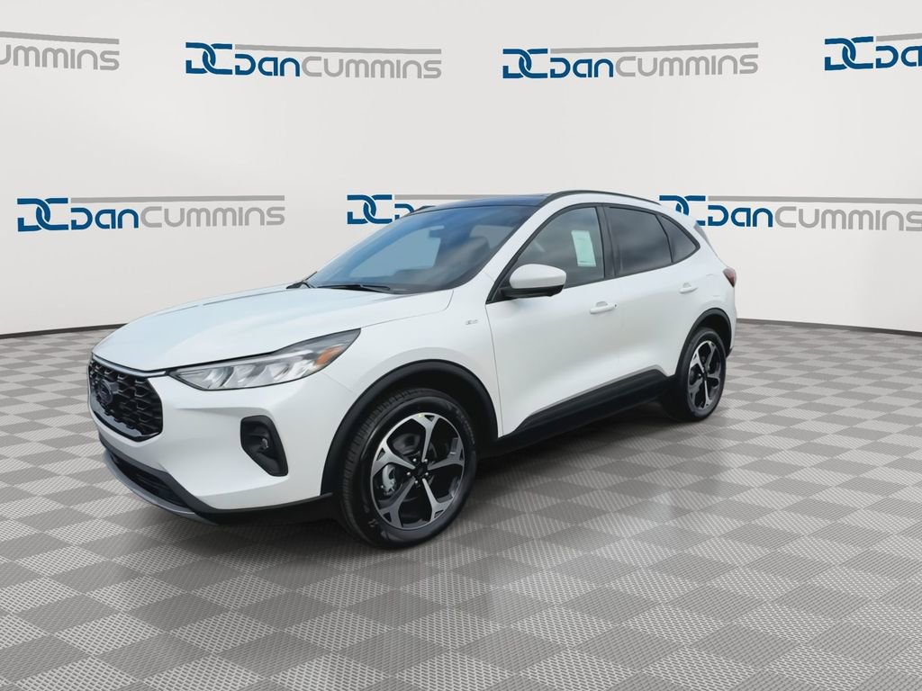 New 2025 Ford Escape ST-Line Select w/ Tech Pack #2 AWD/4WD image 4