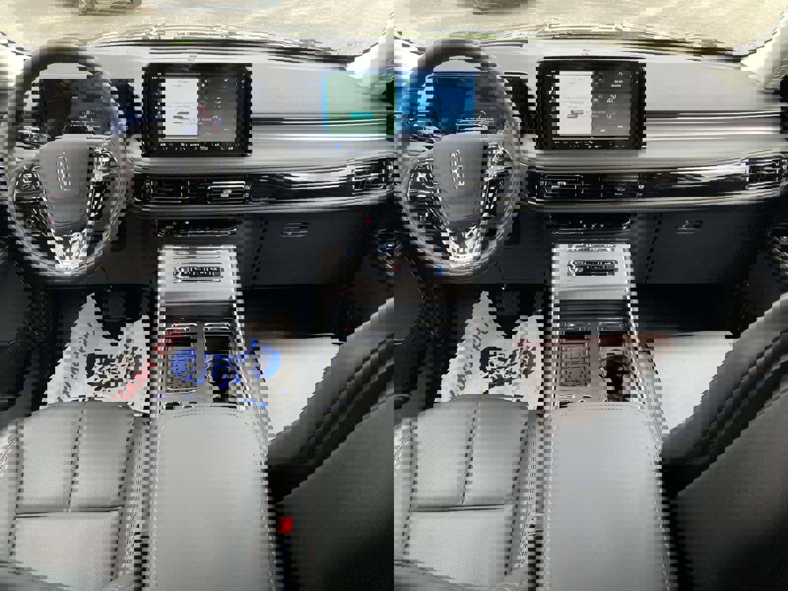 New 2025 Lincoln Aviator 2WD w/ Equipment Group 101A image 19