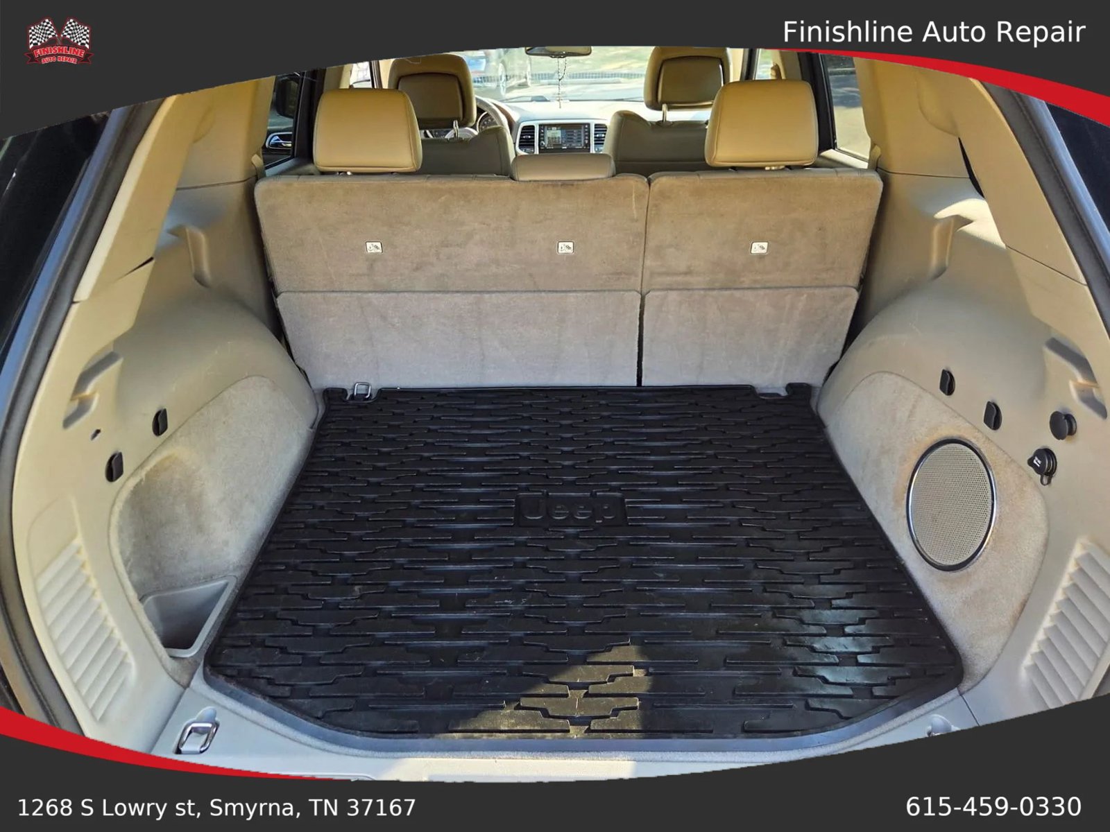 Used 2011 Jeep Grand Cherokee Laredo RWD image 12