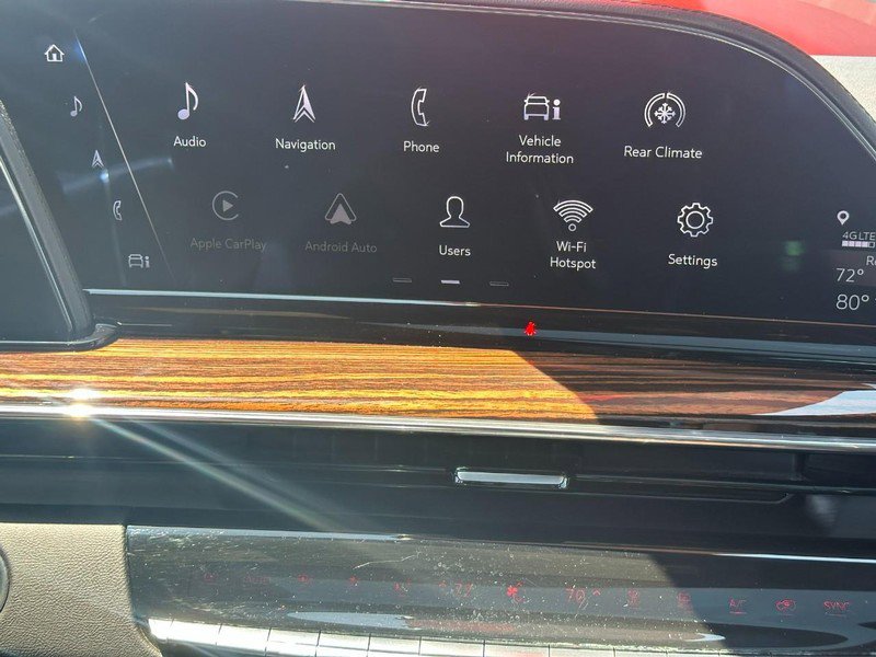 Used 2023 Cadillac Escalade Premium Luxury image 15