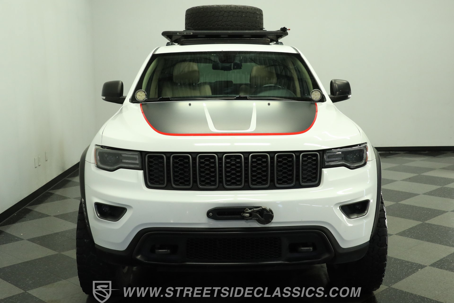 Used 2014 Jeep Grand Cherokee Limited w/ Luxury Group II AWD/4WD image 16