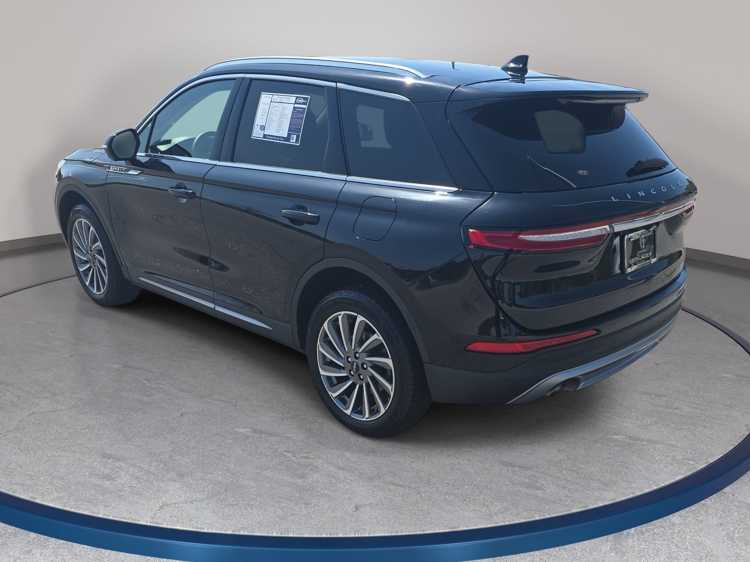 Certified 2024 Lincoln Corsair Reserve w/ Equipment Group 201A image 7