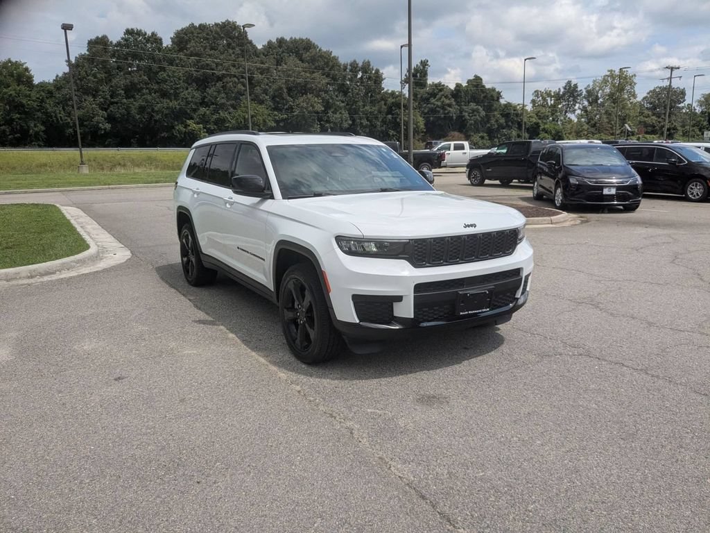 Certified 2023 Jeep Grand Cherokee L Laredo AWD/4WD image 7