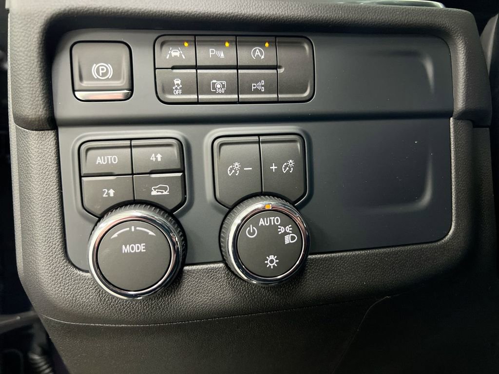 New 2026 Chevrolet Tahoe LT AWD/4WD image 19