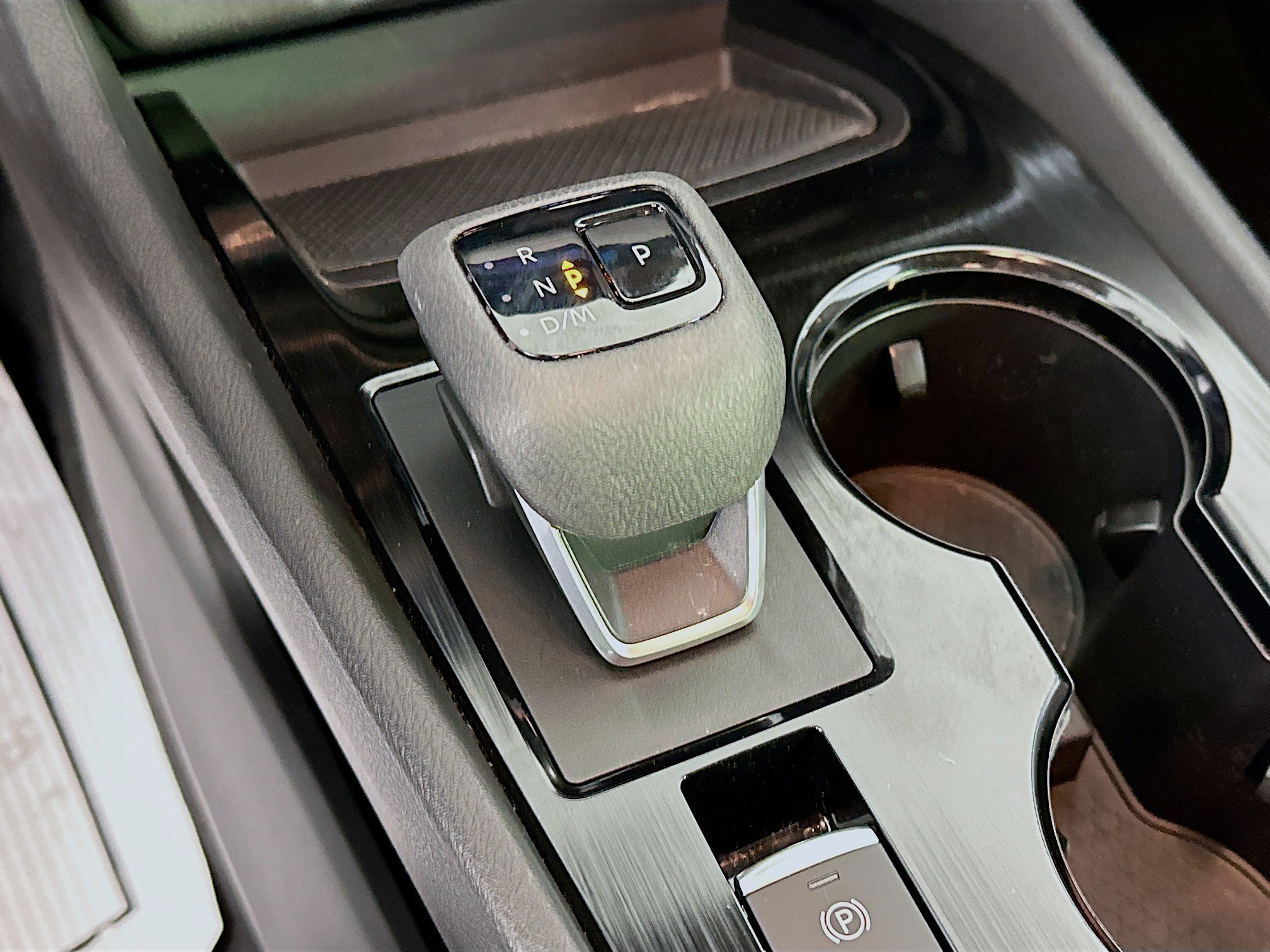 Used 2023 Nissan Rogue SV image 24