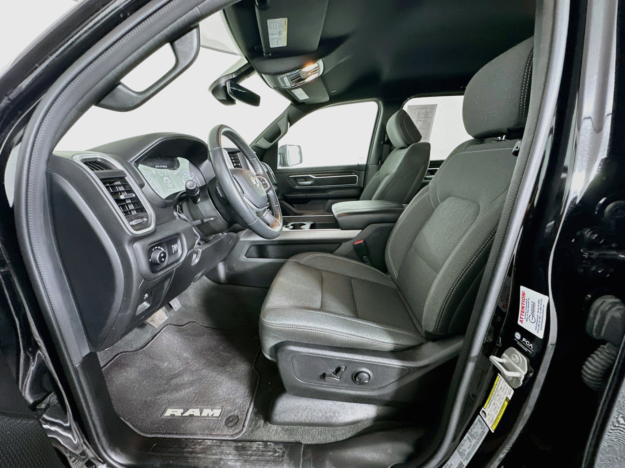 Used 2023 RAM 1500 Big Horn AWD/4WD image 13