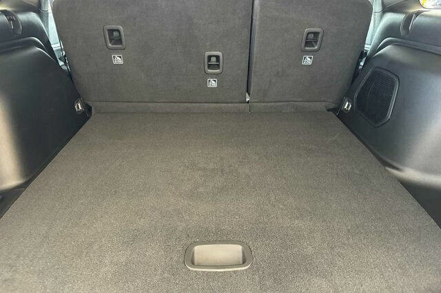 New 2026 Jeep Grand Cherokee Limited AWD/4WD image 12