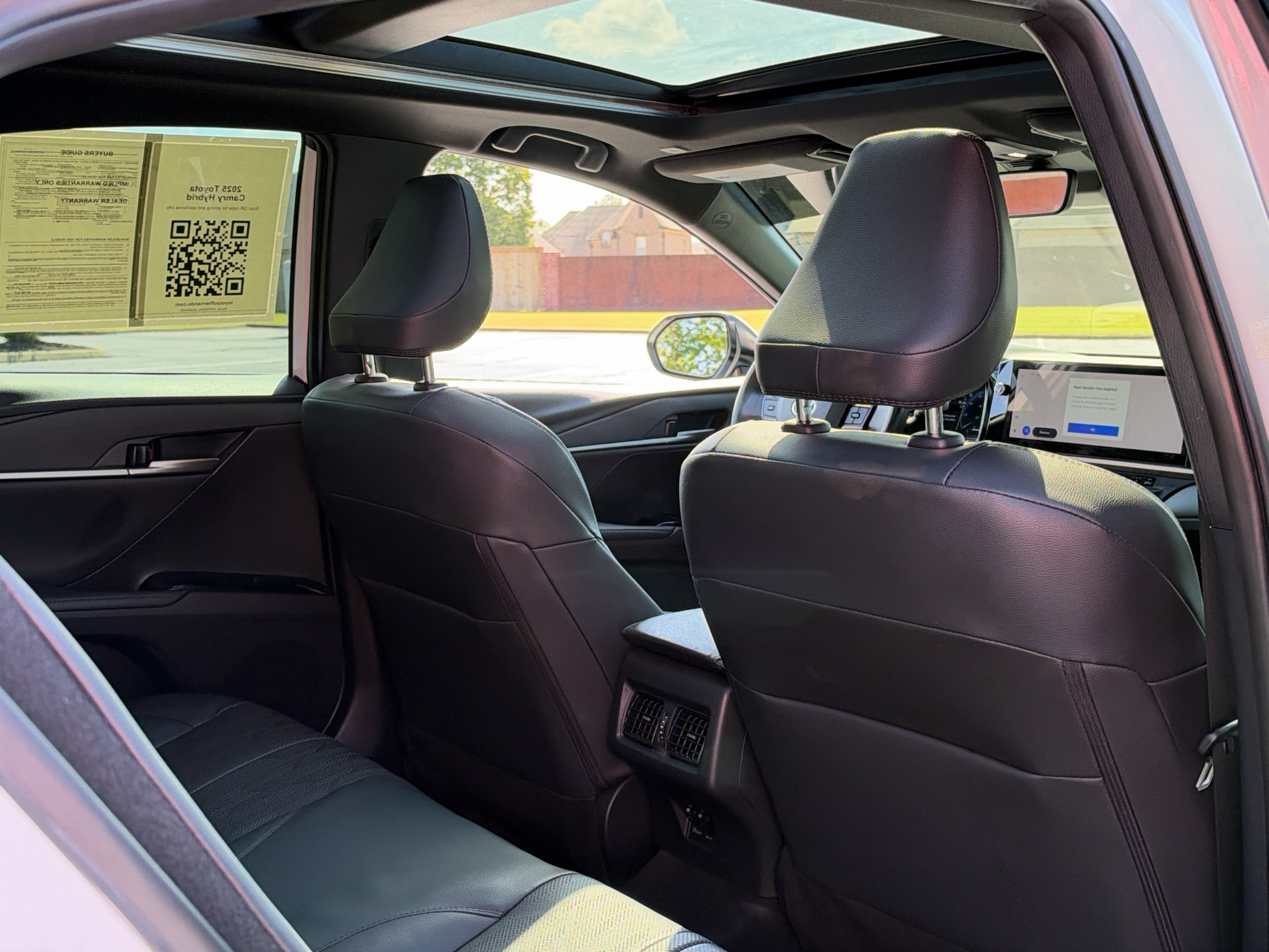 Used 2025 Toyota Camry XSE FWD image 15