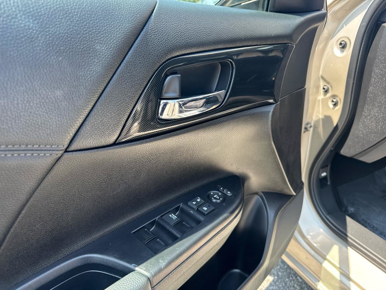 Used 2014 Honda Accord Sport image 19