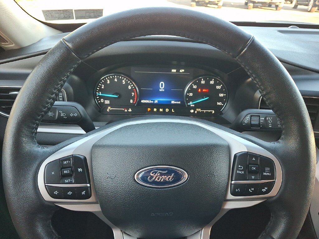 Certified 2023 Ford Explorer XLT w/ Equipment Group 202A AWD/4WD image 19