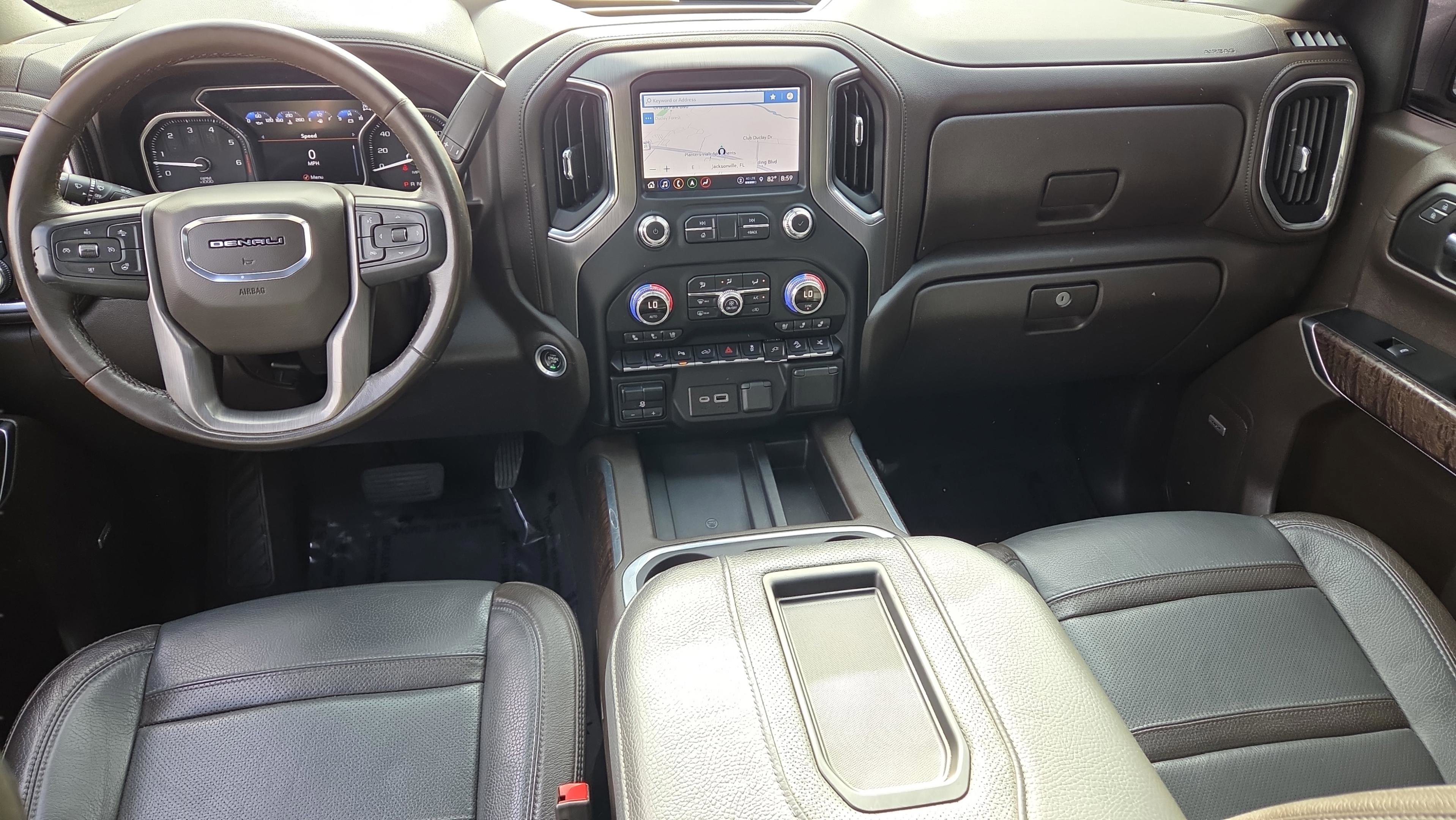 Used 2022 GMC Sierra 1500 Denali w/ Denali Reserve Package AWD/4WD image 12