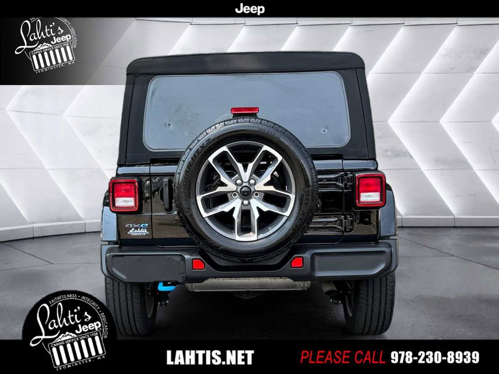 Used 2024 Jeep Wrangler Unlimited w/ Convenience Group image 5