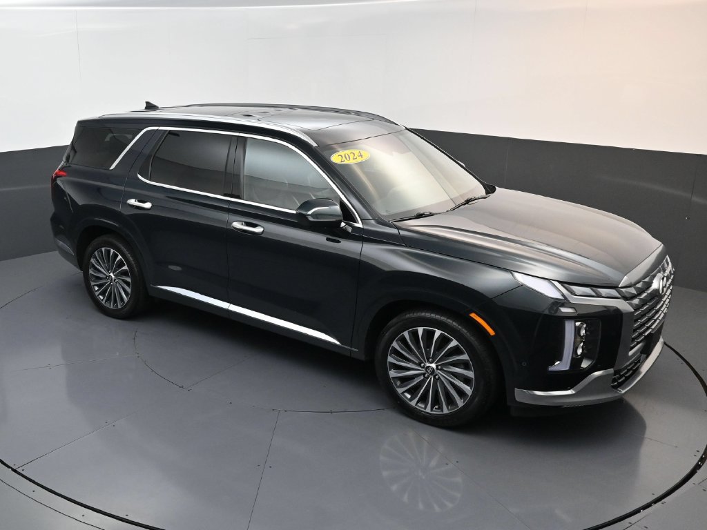 Certified 2024 Hyundai Palisade Calligraphy FWD image 17