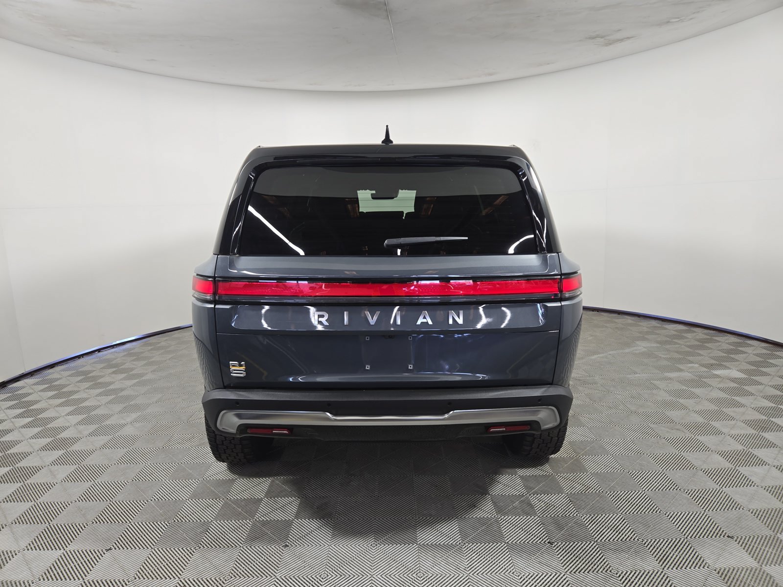 Used 2022 Rivian R1S Launch Edition Quad AWD/4WD image 4