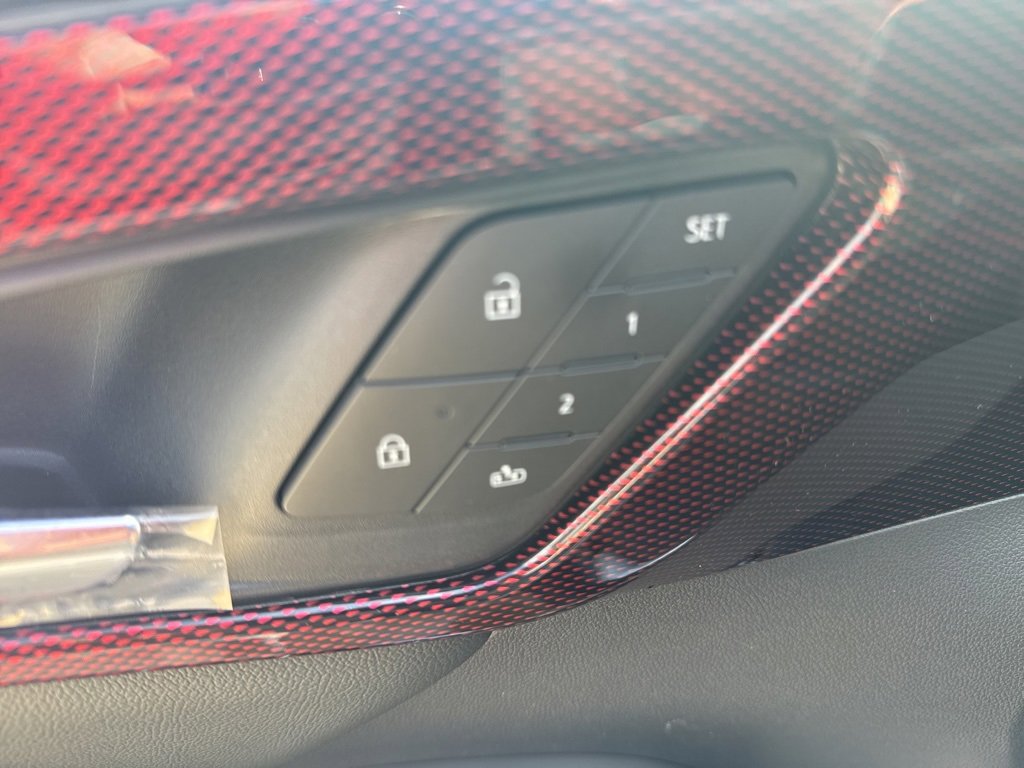 New 2026 Chevrolet Traverse RS image 13