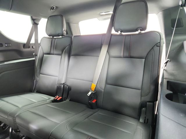 Used 2024 Chevrolet Suburban RST RWD image 37